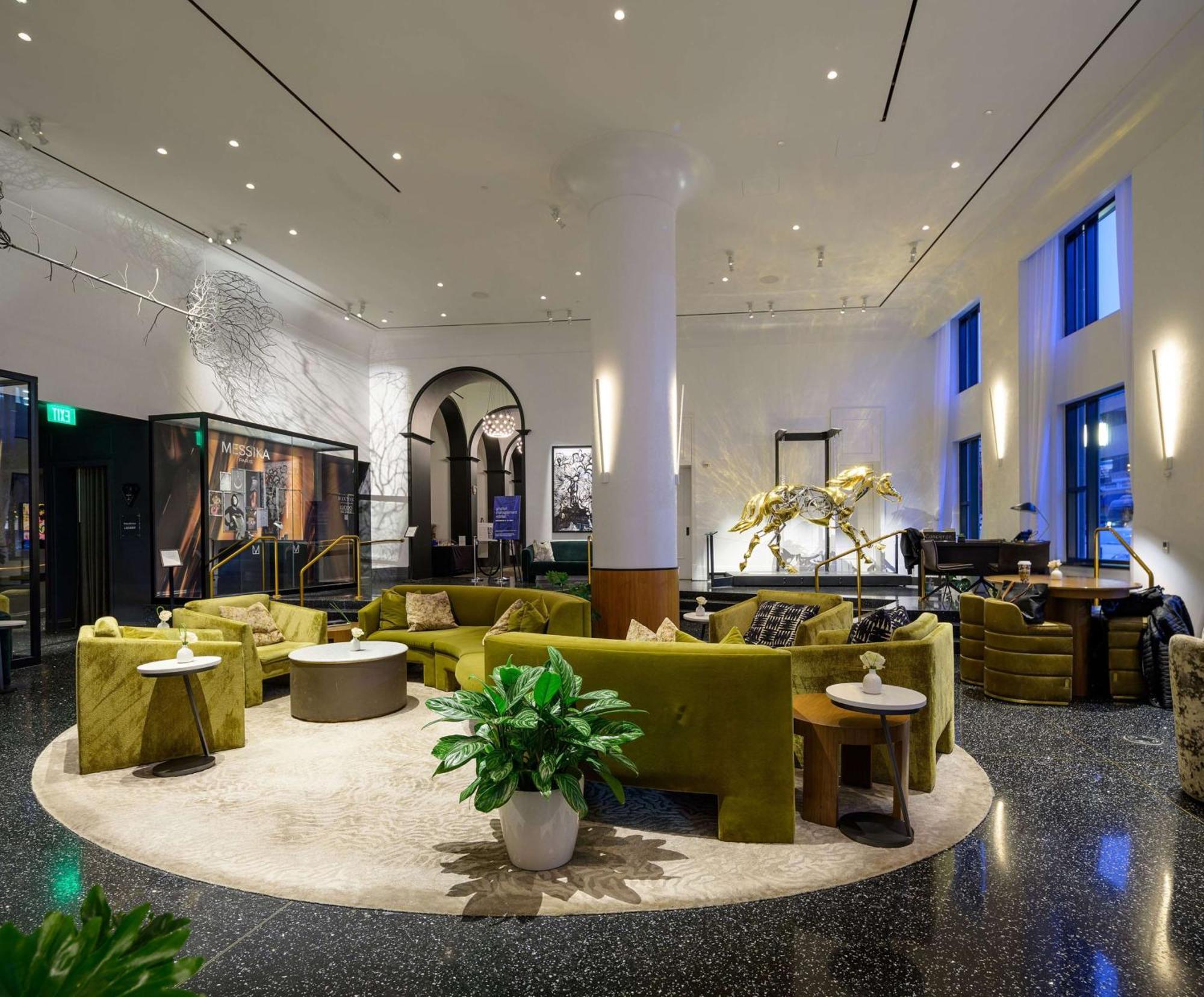 Daxton Hotel Birmingham, Curio Collection By Hilton Bagian luar foto