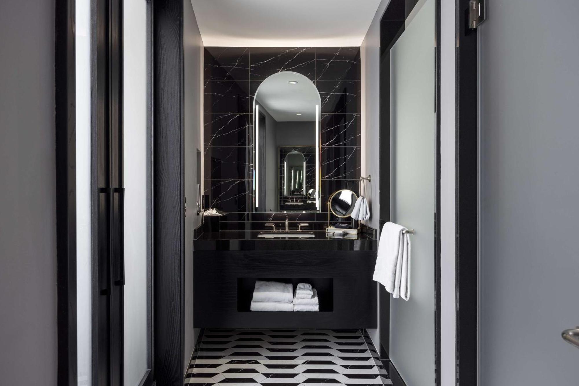 Daxton Hotel Birmingham, Curio Collection By Hilton Bagian luar foto