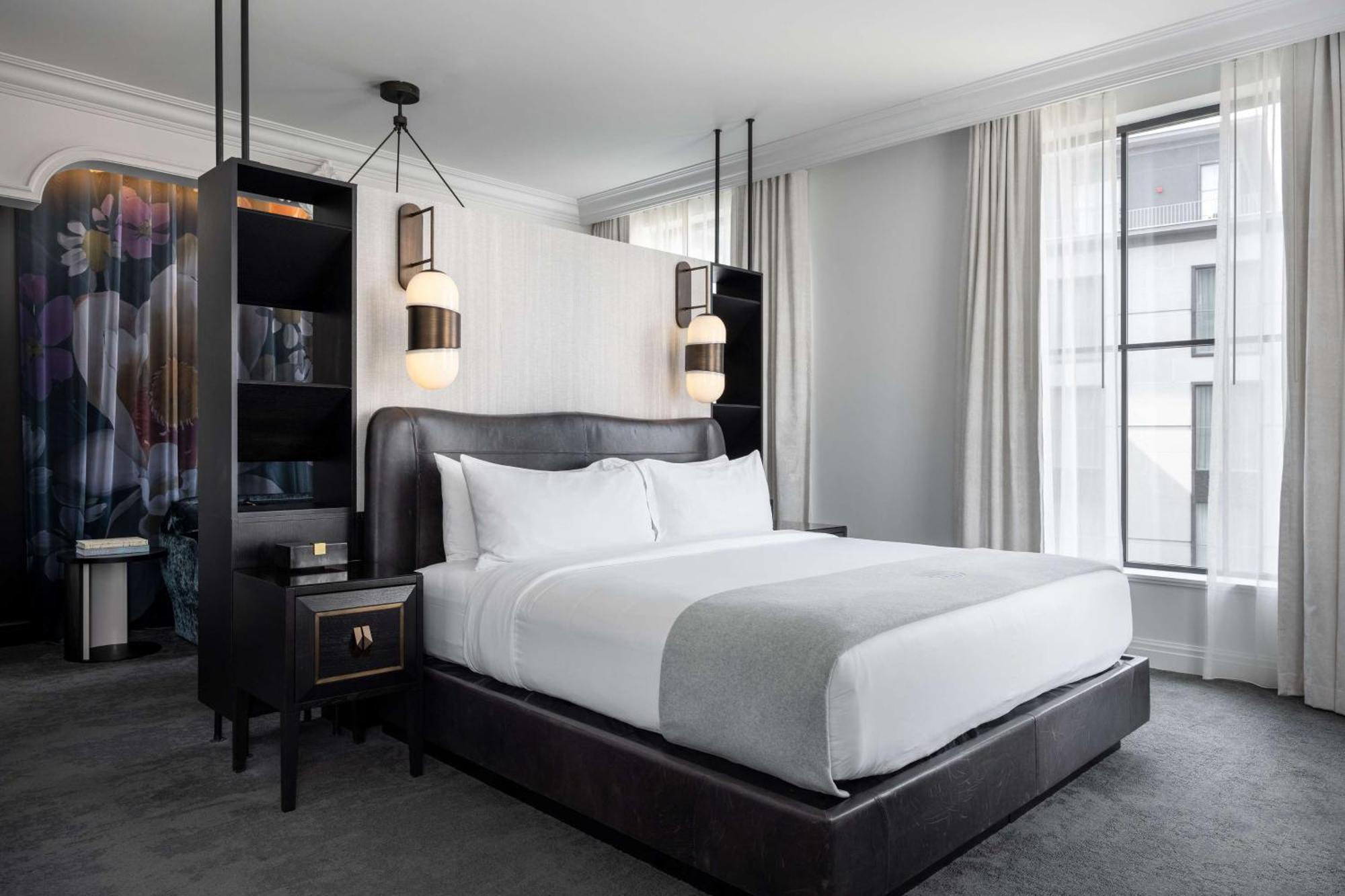 Daxton Hotel Birmingham, Curio Collection By Hilton Bagian luar foto